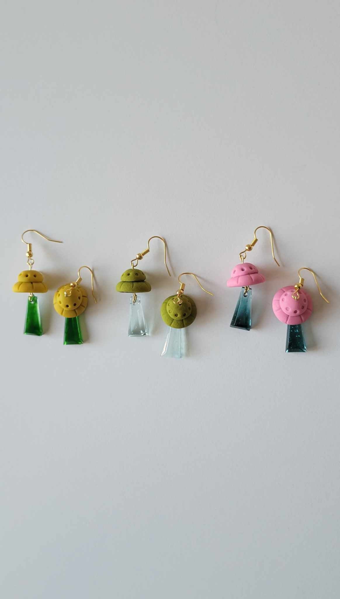(New) UFO Earrings