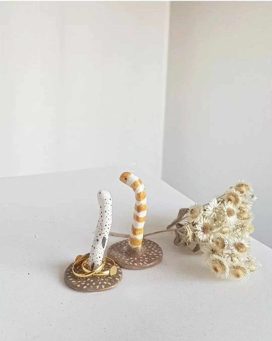 Garden Eels Ring Holders