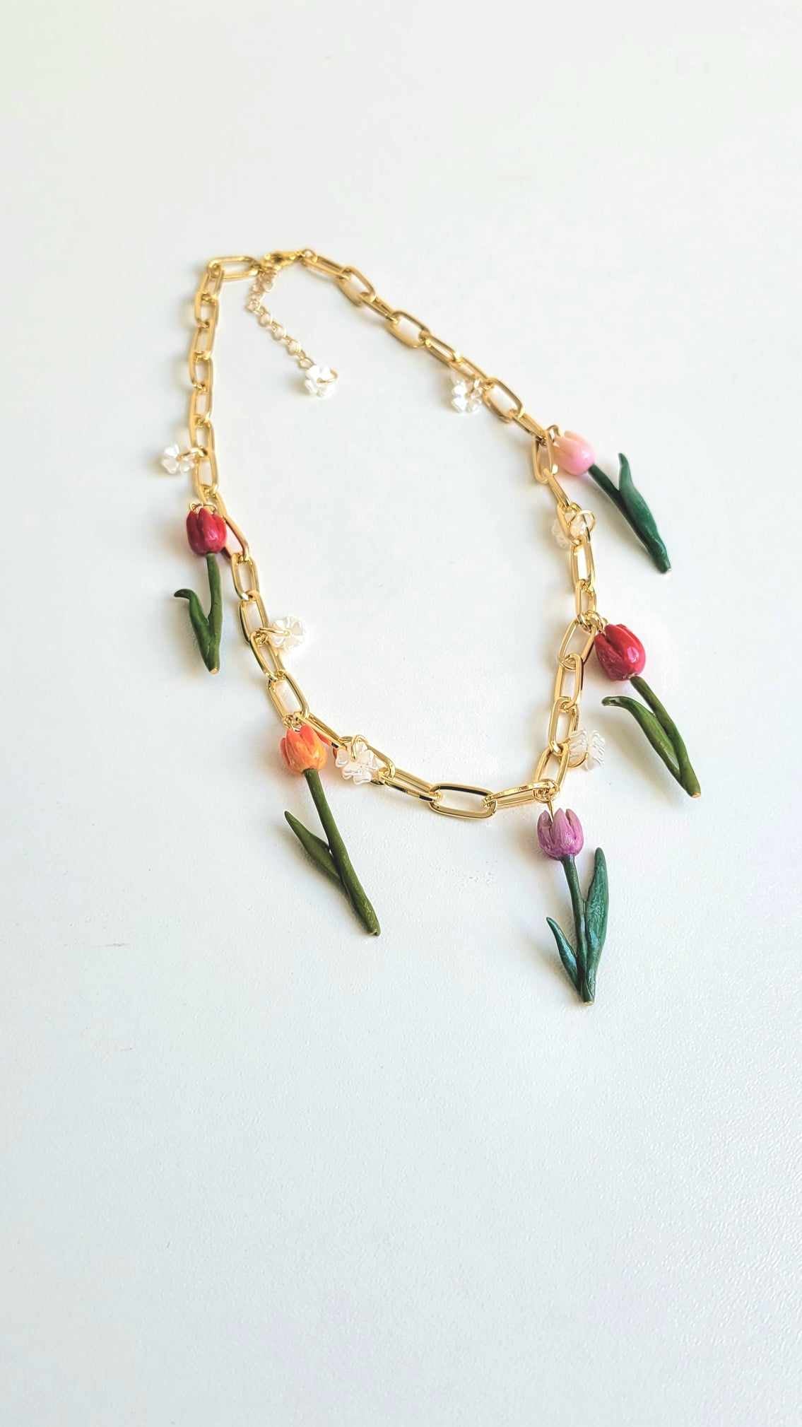 (New) Tulips Necklace