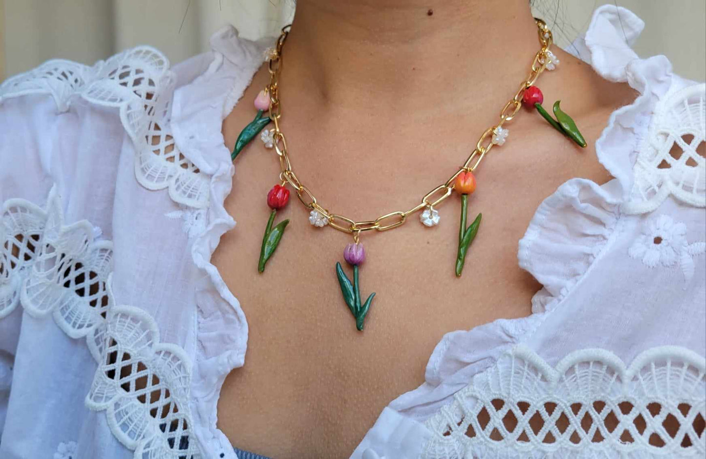 (New) Tulips Necklace