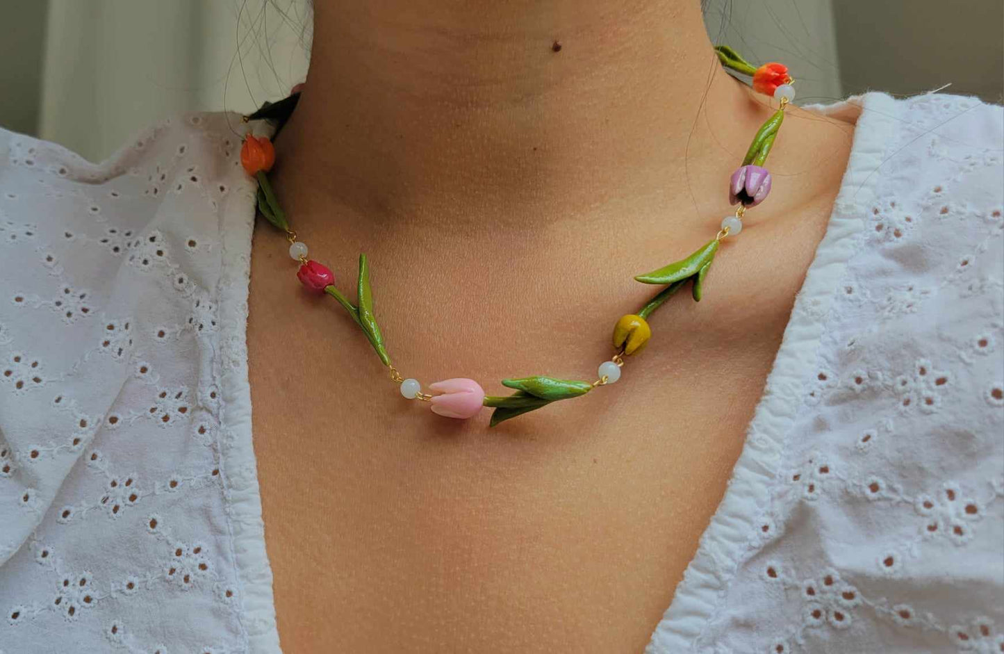 (New) Tulips Necklace